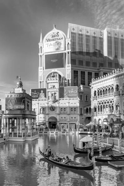 Las Vegas Usa Března 2019 Turisté Užívají Jízdu Gondole Benátském — Stock fotografie