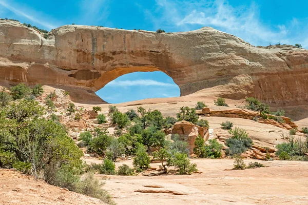Schilderachtige Wilson Arch Een Semi Woestijn Landschap Moab Utah — Stockfoto
