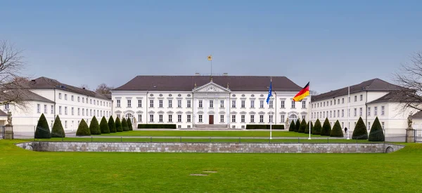 柏林城堡钟楼 德国总统的所在地 — 图库照片