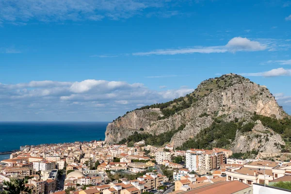 Потрясающий Пейзаж Прибрежного Города Чефалу Красивой Сицилии Италия — стоковое фото