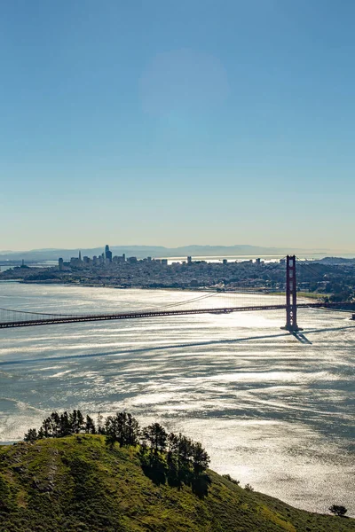 Skyline Von San Francisco Mit Goldener Torbrücke Sonnenuntergang Gegen Die — Stockfoto