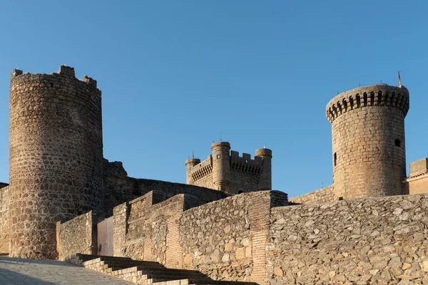 Zamek Oropesa Kastylia Mancha Hiszpania Pod Błękitnym Niebem — Zdjęcie stockowe