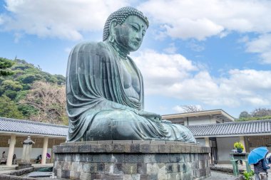 Japonya 'nın Kamakura şehrindeki Kotoku-in Tapınağı' nın Yüce Buda 'sı.