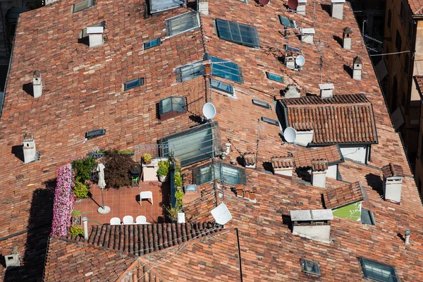 이탈리아 베로나에 베르티에 역사적 가옥들의 옥상에서 바라본 — 스톡 사진