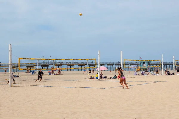 Redondo Beach Usa June 2012 People Enjoy Playing Volleyball Fine — Stock Photo, Image