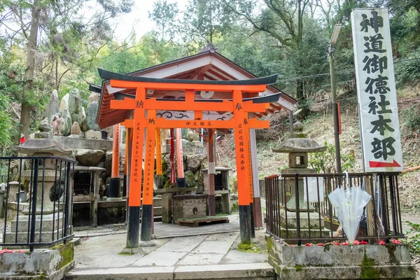 Kyoto Japonya Mart 2023 Konik Fushimi Inari Tapınağı Ndaki Sütunlar — Stok fotoğraf