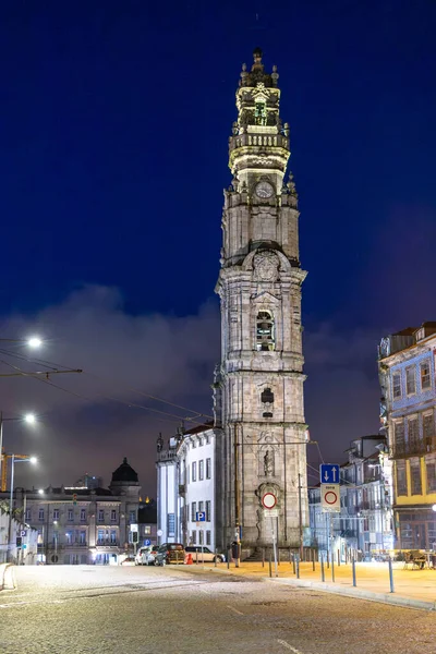 Église Clerigos Dans Église Anglaise Des Ecclésiastiques Nuit Porto Portugal — Photo