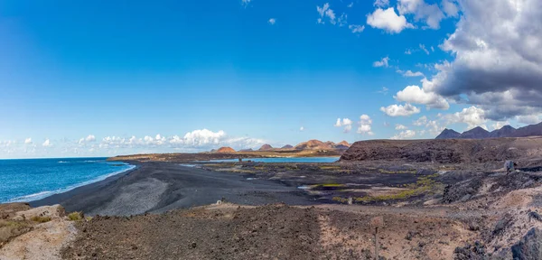 Scenic Volcanic Beach Coastal Landscape Janubio Salt Mine Small Village — Stockfoto