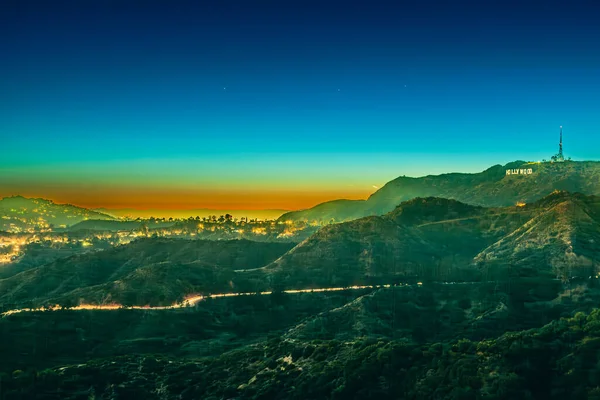 Şafakta San Francisco Nun Ufuk Çizgisine Manzaralı Hava Manzarası — Stok fotoğraf
