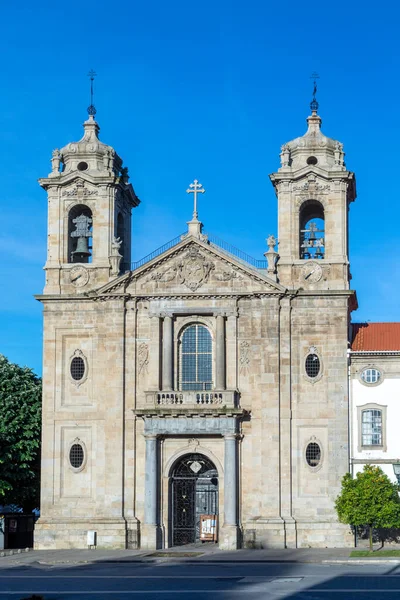 波普洛教堂清晨时分葡萄牙布拉加的装束师 洛可可人和新古典主义建筑 — 图库照片