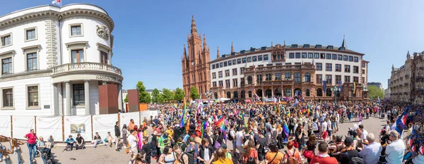 Wiesbaden Alemania Mayo 2023 Gente Disfruta Del Desfile Calle Christopher —  Fotos de Stock