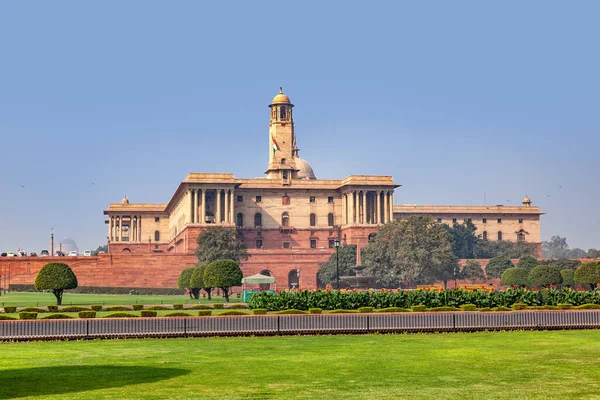 秘书处大楼的北座 中央秘书处是内阁秘书处的办公场所 管理新德里Raisina Hill的印度政府 — 图库照片