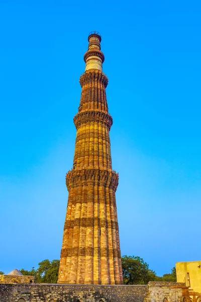 Qutb Minar Delhi Minarete Ladrillo Más Alto Del Mundo Construido — Foto de Stock