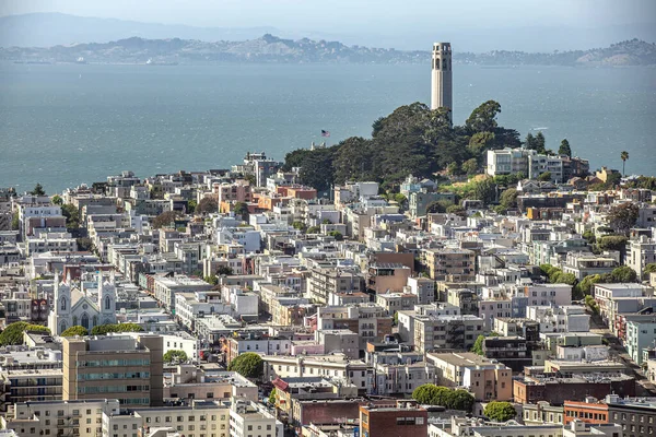 Vacker Utsikt Över San Francisco Med Coit Tower Eftermiddagssol — Stockfoto
