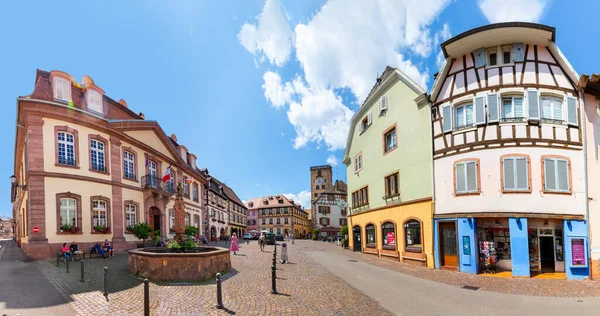 Ribeauville Francja Czerwca 2023 Malownicza Kolorowa Ulica Budynków Muru Pruskiego — Zdjęcie stockowe