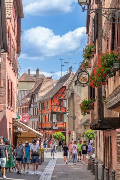 Ribeauville Frankreich Juni 2023 Eine Malerische Bunte Fachwerkstraße Mit Geschäften — Stockfoto