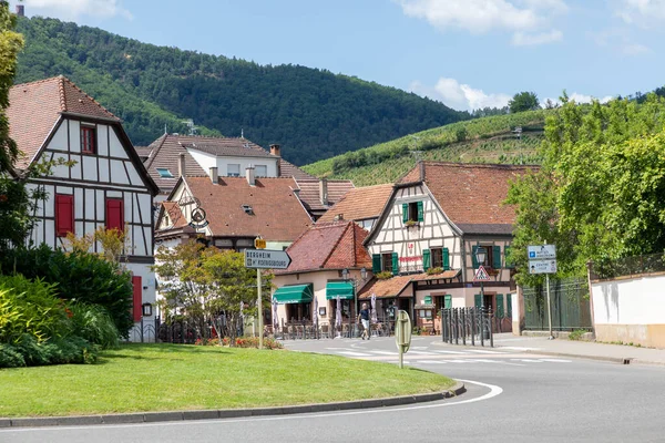 Ribeauville France June 2023 Picturesque Colorful Street Half Timber Buildings — Stock Photo, Image
