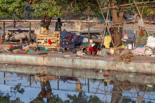 Delhi Indien November 2011 Arme Obdachlose Familien Leben Auf Dem — Stockfoto