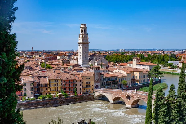 Die Alte Römische Brücke Verona Überspannt Die Ätsch — Stockfoto