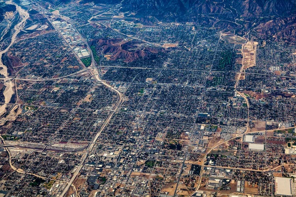 从飞机上起飞的美国洛杉矶的飞机 — 图库照片