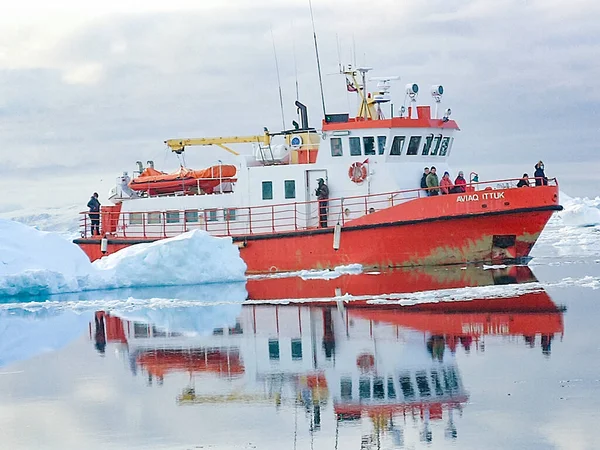 Illuissat Groenlandia Junio 2023 Rompehielos Aviaq Ittuk Ice Illuissat Groenlandia — Foto de Stock