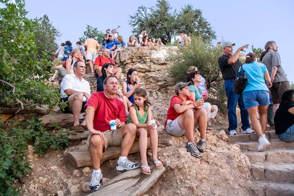 Grand Canyon Usa July 2008 People Watch Spectacular Sunset Grand — Stock Photo, Image