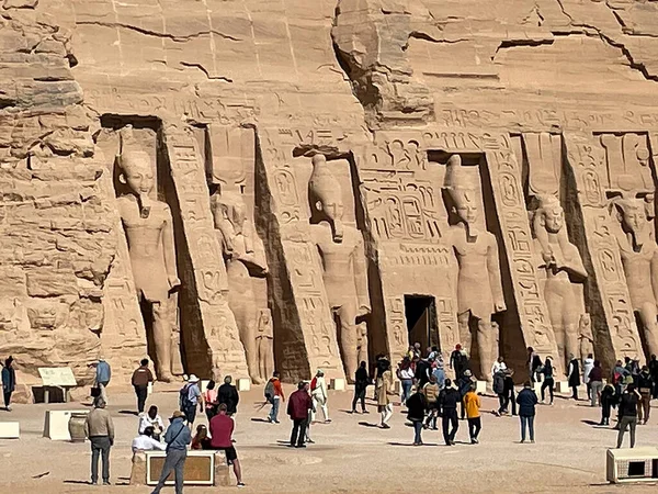 Karnak Egypte Juli 2023 Mensen Bezoeken Het Karnak Tempelcomplex Egypte — Stockfoto