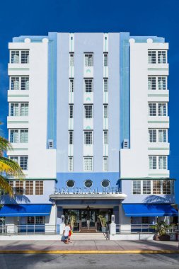 Miami, ABD - 20 Ağustos 2014: Ocean Drive, South Beach, Miami 'deki Art deco Central Hotel cephesi.