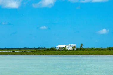 Key West, Florida yakınlarındaki eski ahşap evde.