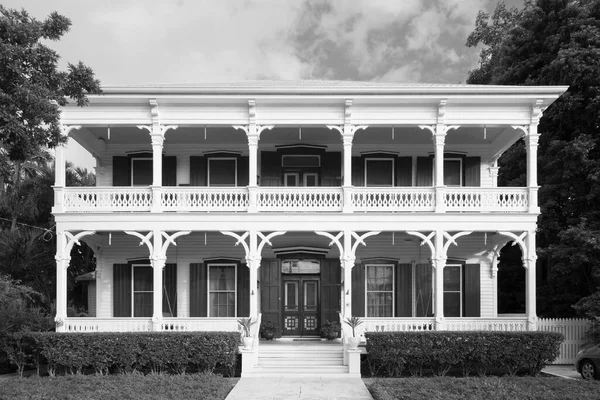 Key West Usa August 2014 Landschaftliche Villa Amerikanischen Viktorianischen Stil — Stockfoto