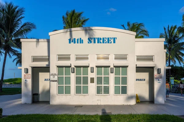 Miami Usa August 2014 Public Restroom Art Deco District South — Stock Photo, Image