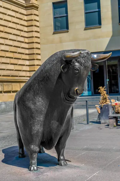 Frankfurt Nad Menem Niemcy Czerwca 2014 Statuetki Byka Giełdzie Frankfurcie — Zdjęcie stockowe