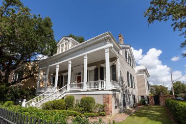 New Orleans 'ın en eski ve en ünlü mahallelerinden birinin güzel mimarisi ve derin tarihi Louisiana' nın Bahçe Bölgesi.