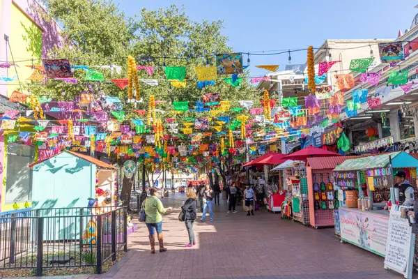 San Antonio Usa October 2023 Mexican Market Square Paper Decorations — Stock Photo, Image