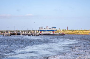 Bolivar, ABD - 28 Ekim 2023: Bolivar limanından Galveston 'a feribot. Feribot ücretsizdir ve 20 dakika boyunca çalışır..