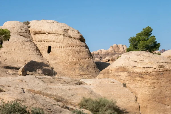 Sepulturas Pedra Antigas Famosas Bab Siq Perto Petra Jordânia — Fotografia de Stock