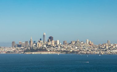 San Francisco 'nun ufuk çizgisine bak