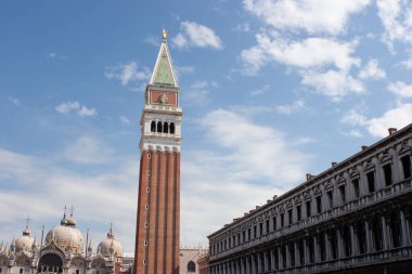 Campanile de San Marco St. Marcs Meydanı, Venedik, İtalya 'da görüldü.
