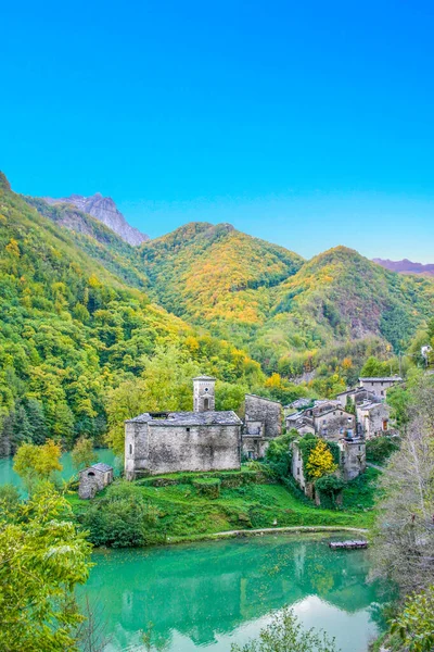 Pequena Aldeia Desabitada Isola Santa Toscana Entre Alpes Apuanos Localizado — Fotografia de Stock