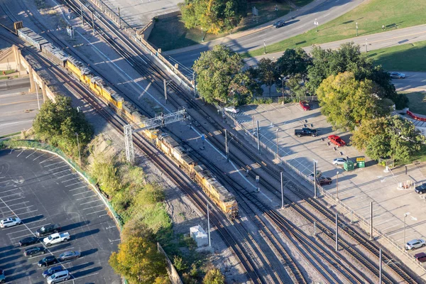 Dallas Usa November 2023 Aerial Rails Bridge Parking Lot Late — Stock Photo, Image