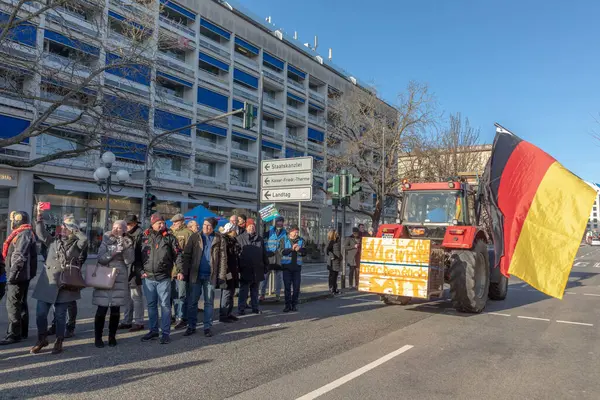 Wiesbaden Germania Gennaio 2024 Gli Agricoltori Con Loro Trattori Manifestano — Foto Stock