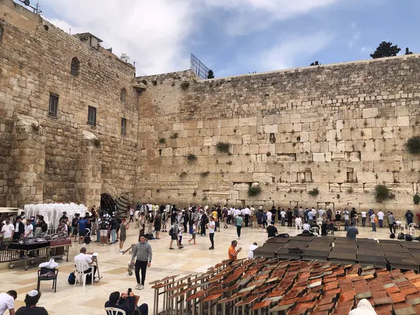 Jerusalem Israel May 2023 Jewish Worshipers Praying Wailing Wall Jerusalem — Stock Photo, Image