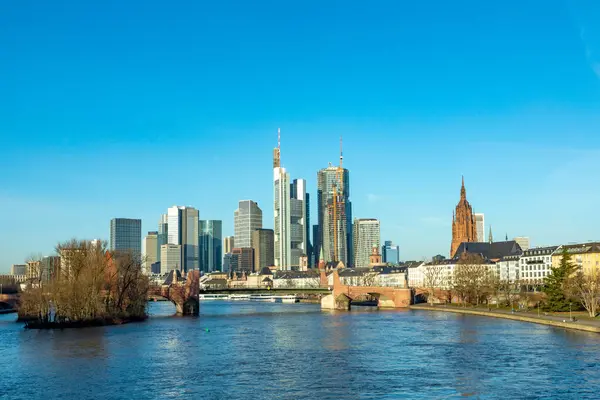 Skyline Cênico Frankfurt Main Com Reflexão Rio Hesse Alemanha — Fotografia de Stock