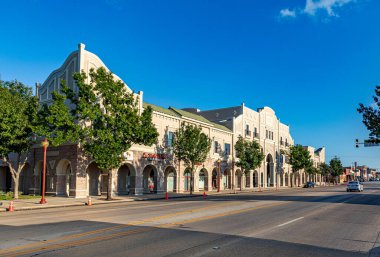 Fort Worth, ABD - 4 Kasım 2023: Fort Worth, ABD 'deki tarihi Fort Worth Mercado' nun cephesi,