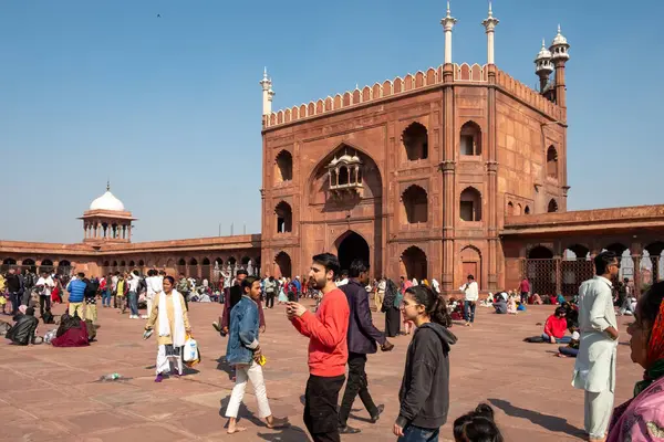 New Delhi India February 2024 People Evisitimng Jama Masjid New — Stock Photo, Image