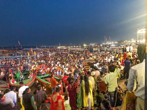 Varanasi Inde Février 2024 Population Locale Attend Que Les Bateaux — Photo