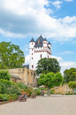 The Kurfuerstliche Burg is a city castle in Eltville am Rhein in the Rheingau-Taunus district of Hesse and the city's landmark clipart