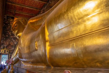 Bangkok, Tayland - 24 Şubat 2017: Bangkok, Tayland 'da yalancı altın Buda.