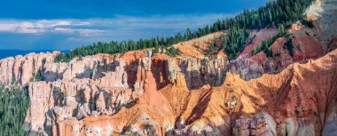 scenic view to Bryce Canyon in afternoon light