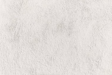 arkaplan beyaz alçılı bir ev harmonik bir his verir